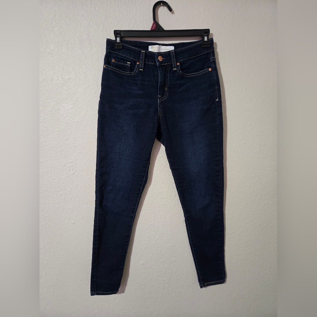 Nice Dark Blue Levis Brand Jeans